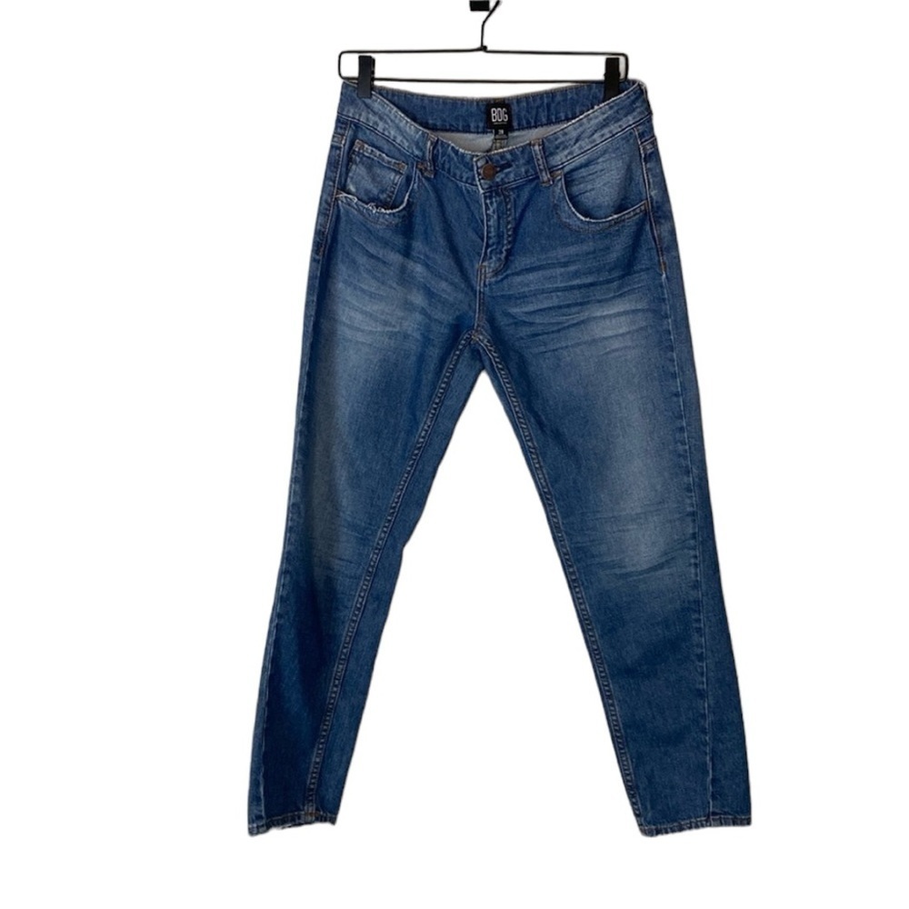 BDG tapered ankle jeans